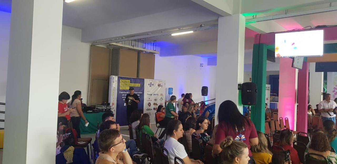 ורז'יניה Podium Apart Hotel מראה חיצוני תמונה
