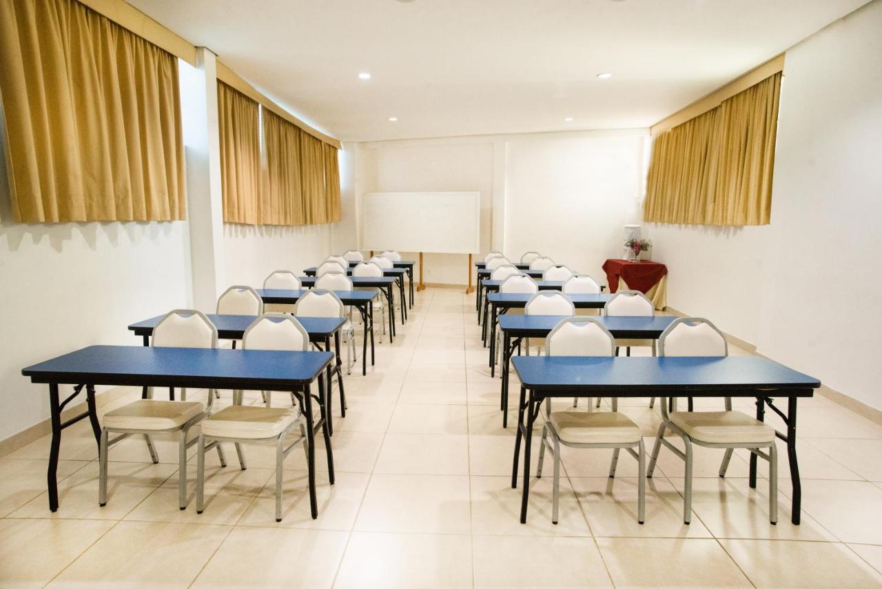 ורז'יניה Podium Apart Hotel מראה חיצוני תמונה